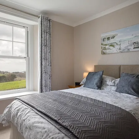 Bucklawren Farm Bed & Breakfast